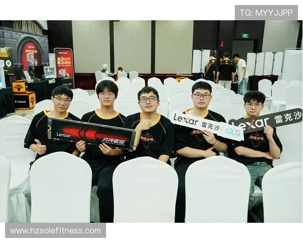 《全力以赴挑战巅峰 电竞赛事背后的精彩与激情》